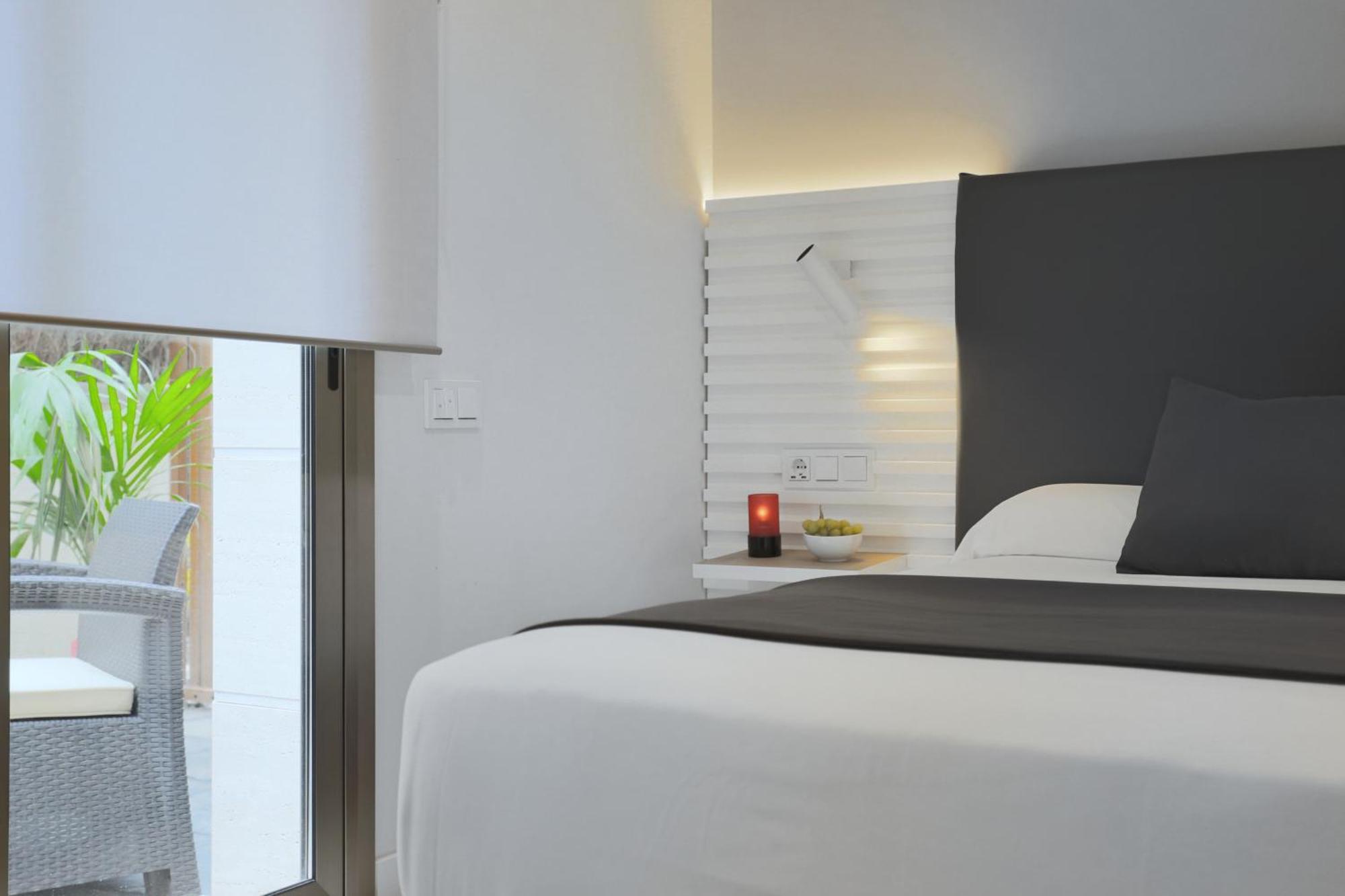 Hotel Sitges Bagian luar foto