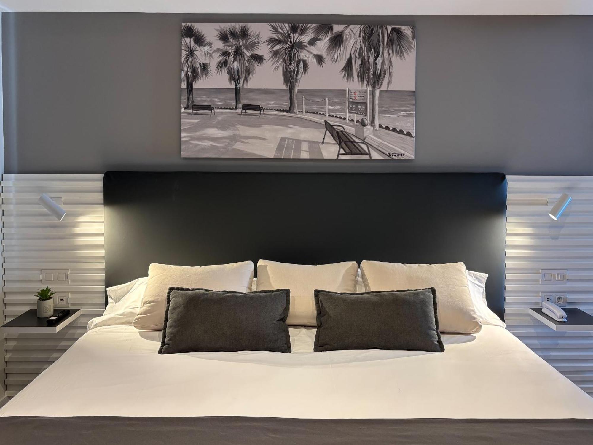 Hotel Sitges Bagian luar foto